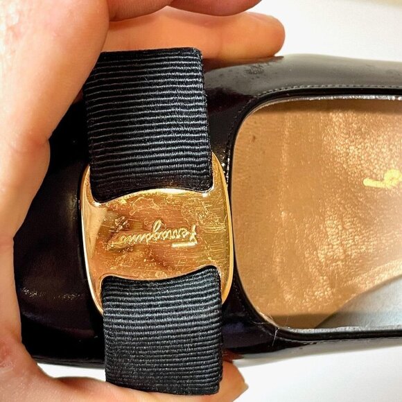 Salvatore Ferragamo Varina Ballet Flats Womens 4.5 B Blac Patent Leather Bow - Picture 10 of 10